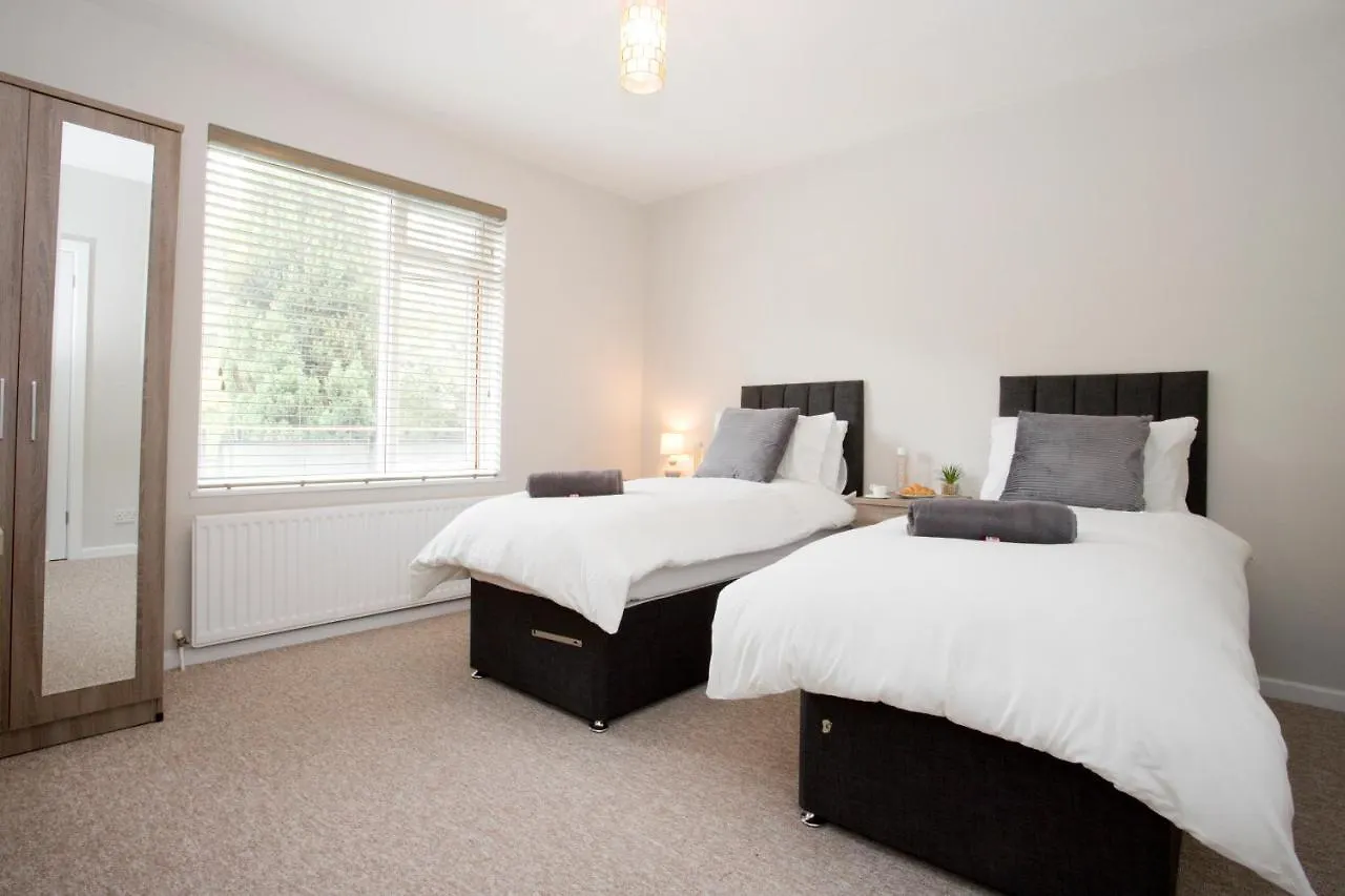 Chine Gardens - 2 Bedroom Apartment Bournemouth 0*,