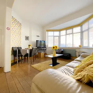 Apartment Cosy Old House Free Parking Close To Town &, Bournemouth