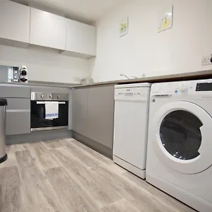 Apartment Sea Air - 2 Bedrooms - Parking - Mins To, Bournemouth
