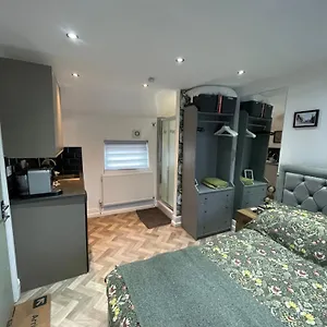 https://apt-the-hideaway-kegworth.hotelsin-nottingham.com